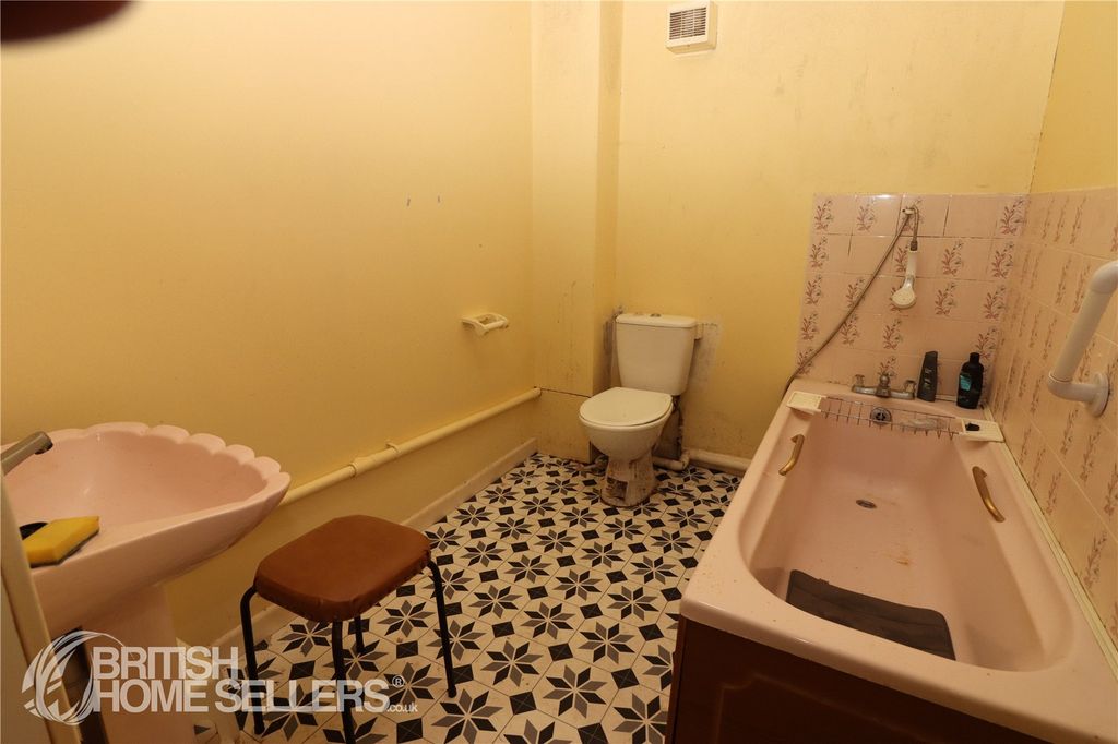 Additional image 8 of 11 bed end terrace house for saleWakeham, Portland, Dorset DT5