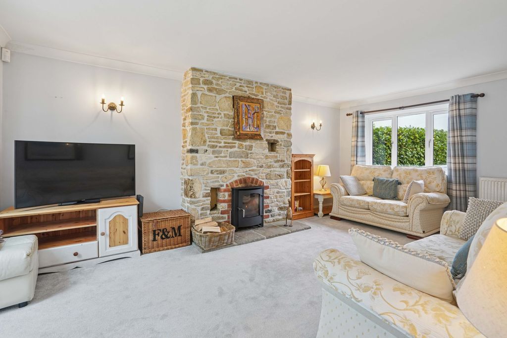 Property photo 3 of 21 Reception Room