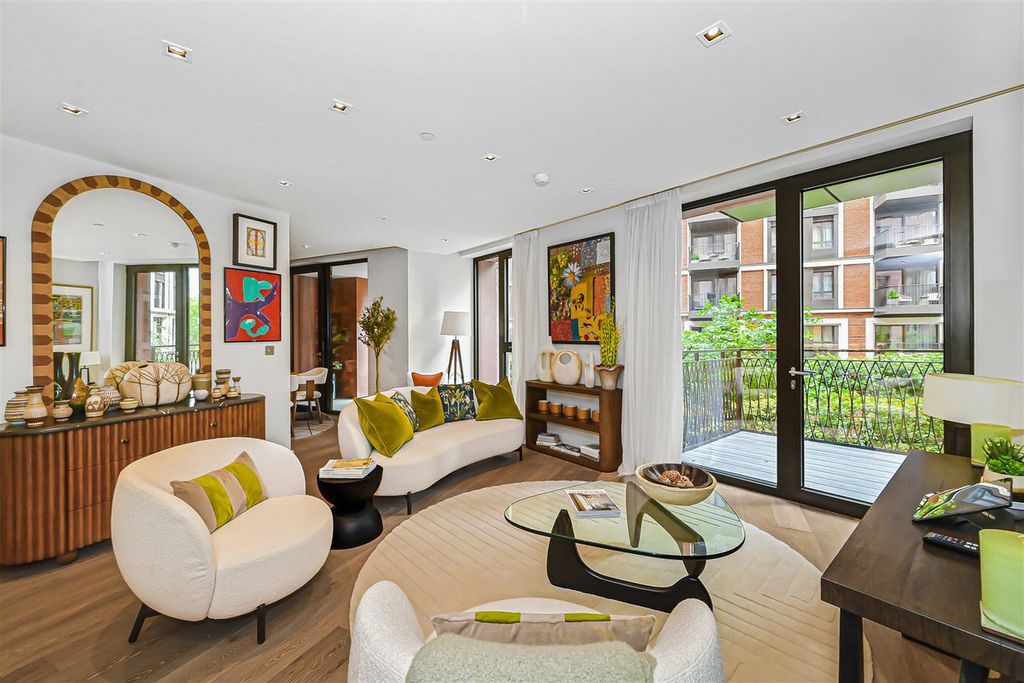 Property photo 1 of 37