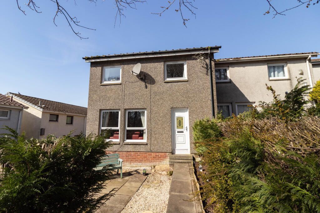 Property photo 2 of 31
