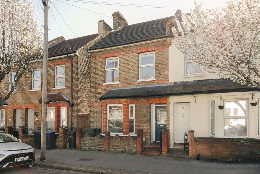 Property photo 1 of 21
