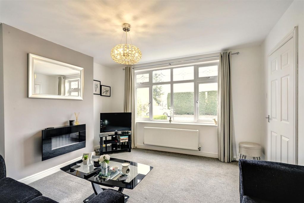 Property photo 2 of 16 Lounge/Sitting Room