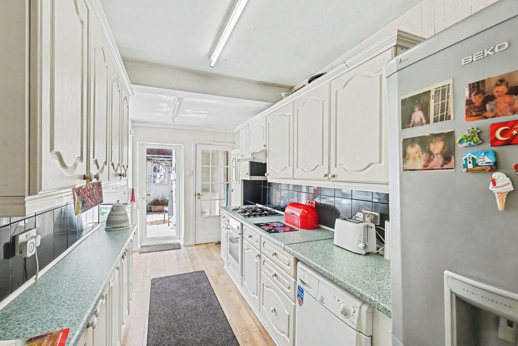 Property photo 3 of 14 Pbox-Img.Jpg