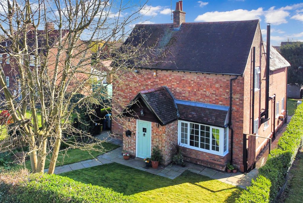 Property photo 1 of 24 Elevated Front Aspect 149