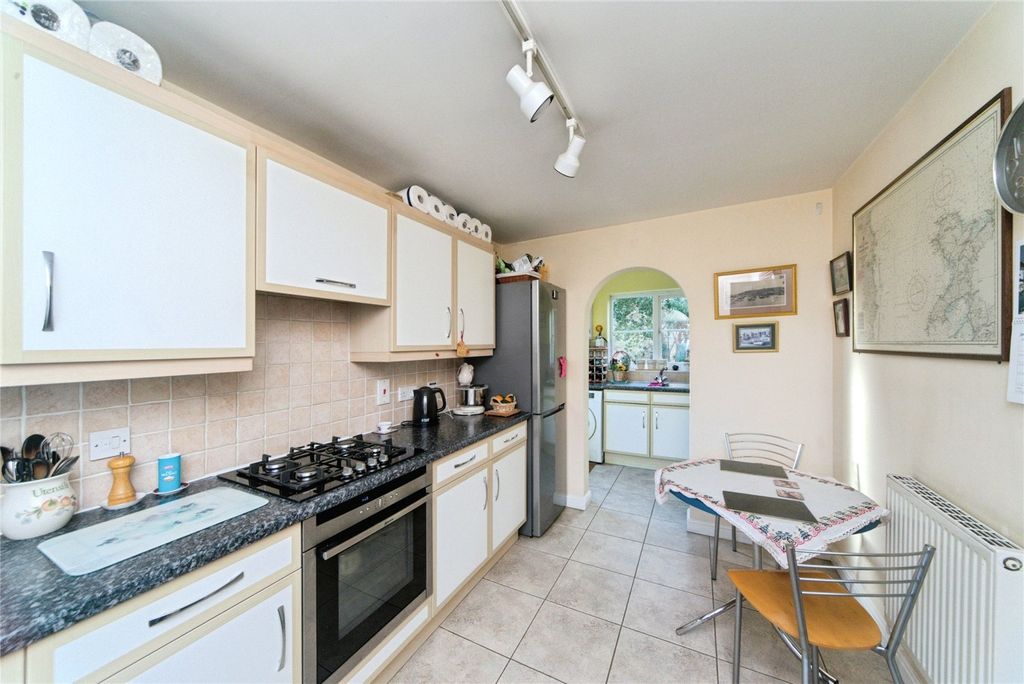 Property photo 3 of 19 Picture No. 37