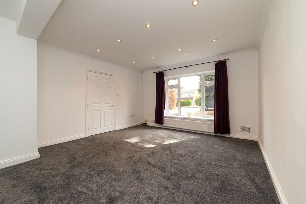 Additional image 5 of 4 bed semi-detached house for saleBedford Road, Letchworth Garden City SG6