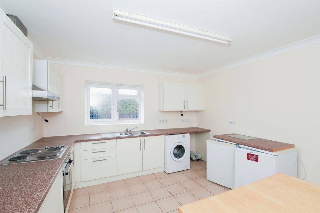 Property photo 3 of 22