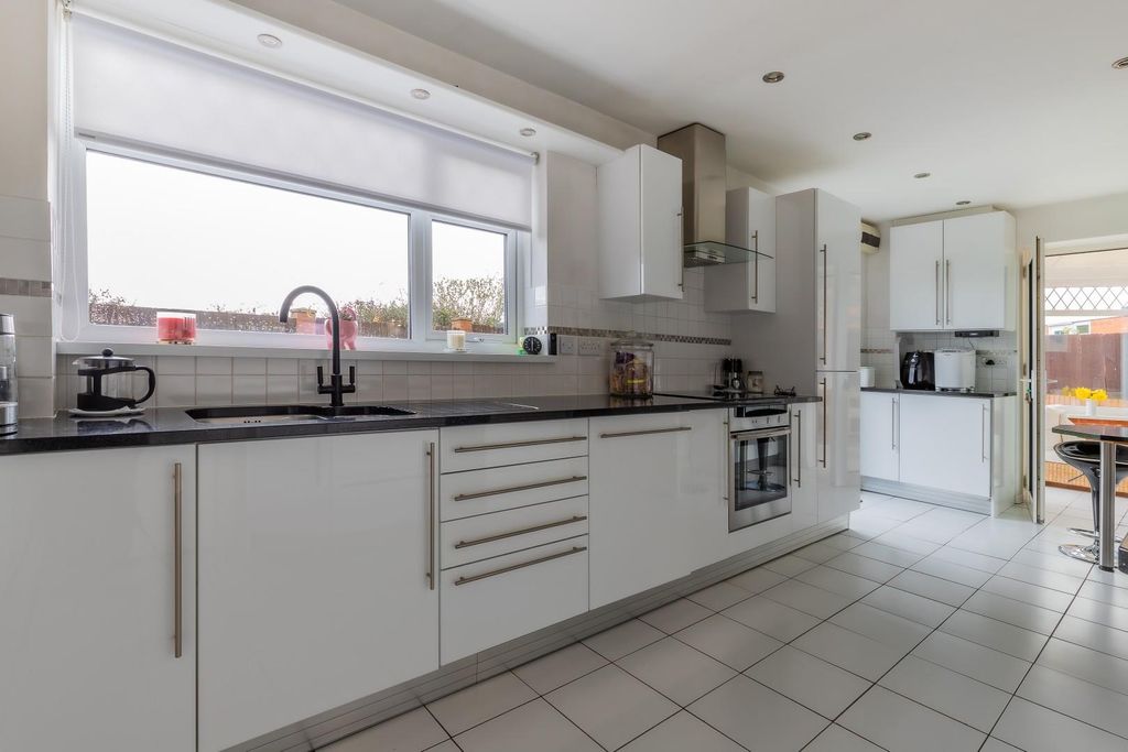 Additional image 9 of 4 bed detached house for saleWhitcliffe Drive, Penarth CF64