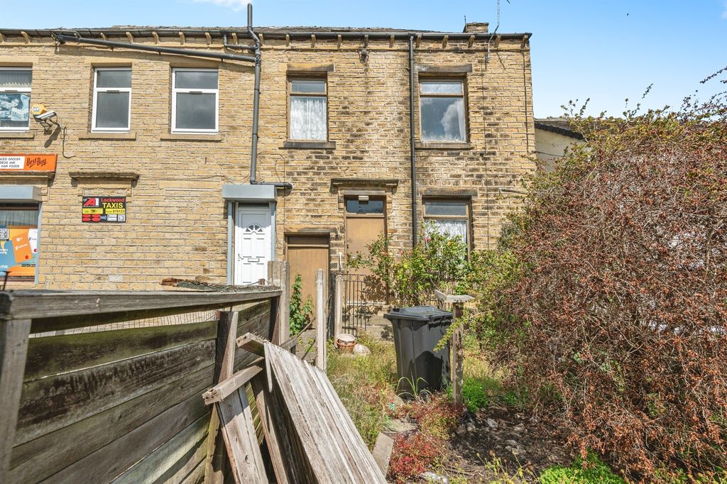 Property photo 2 of 7