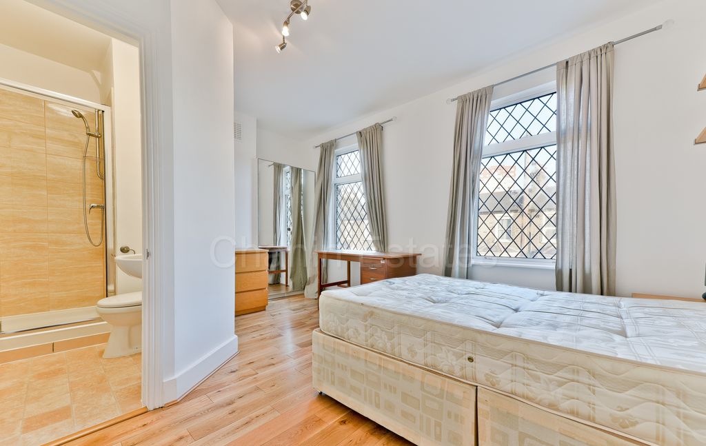 Property photo 3 of 10 3