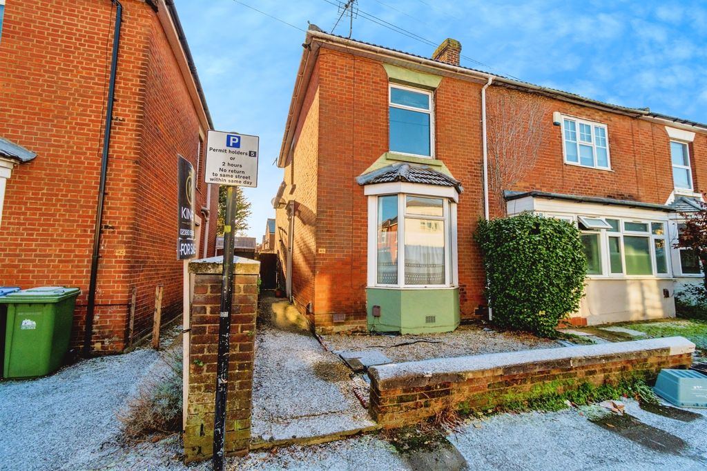 Property photo 1 of 20