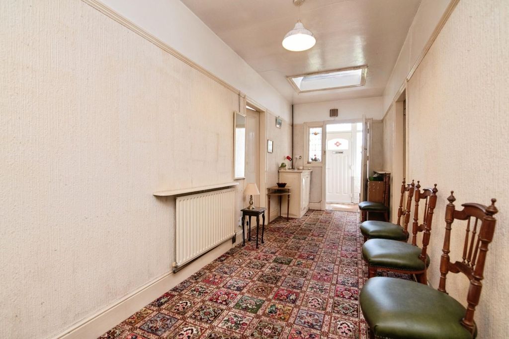 Property photo 2 of 24 Himley-25.Jpg