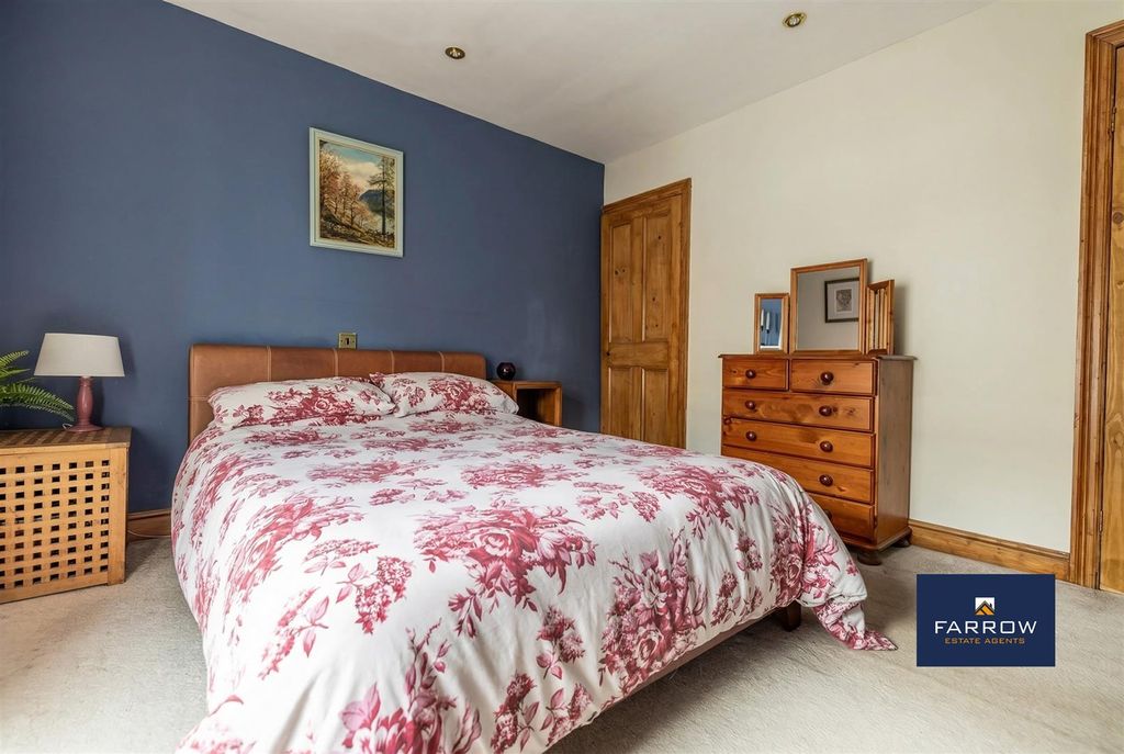 Additional image 17 of 2 bed terraced house for saleBark Street, Cleethorpes DN35