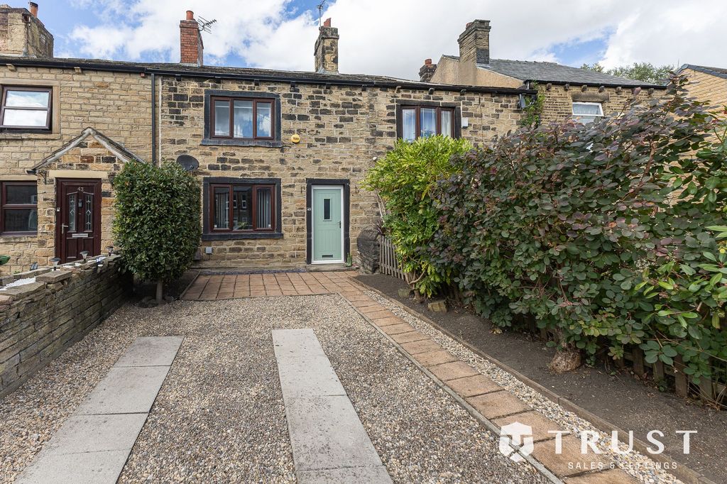 Property photo 1 of 32