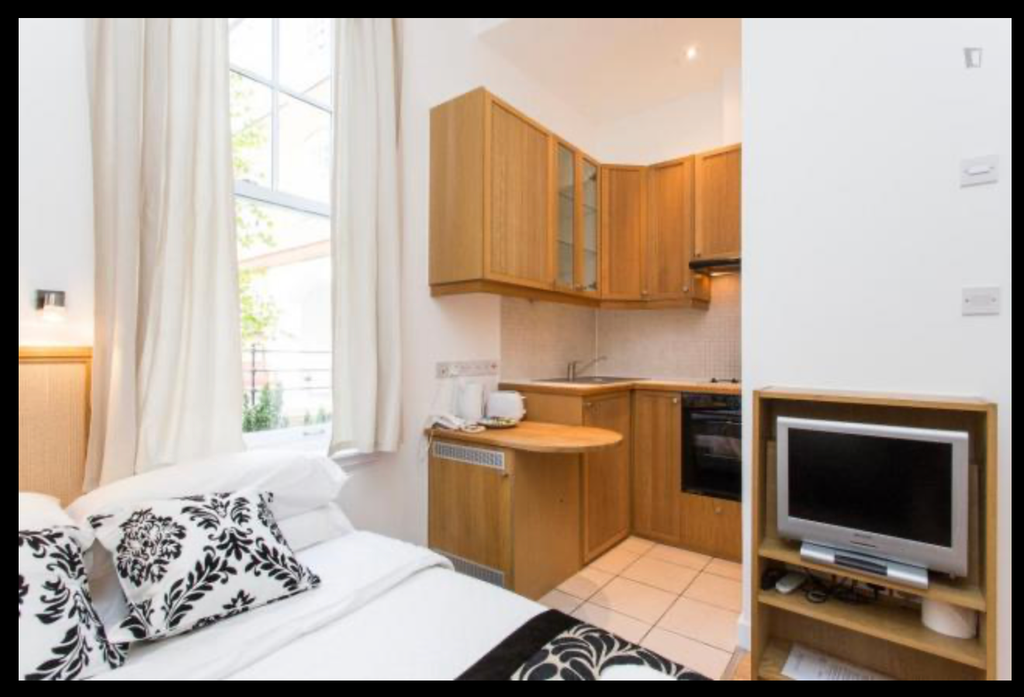 Property photo 2 of 4