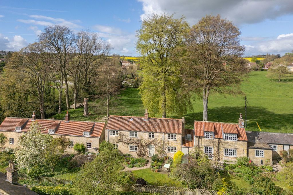 Property photo 2 of 25 Photo 5