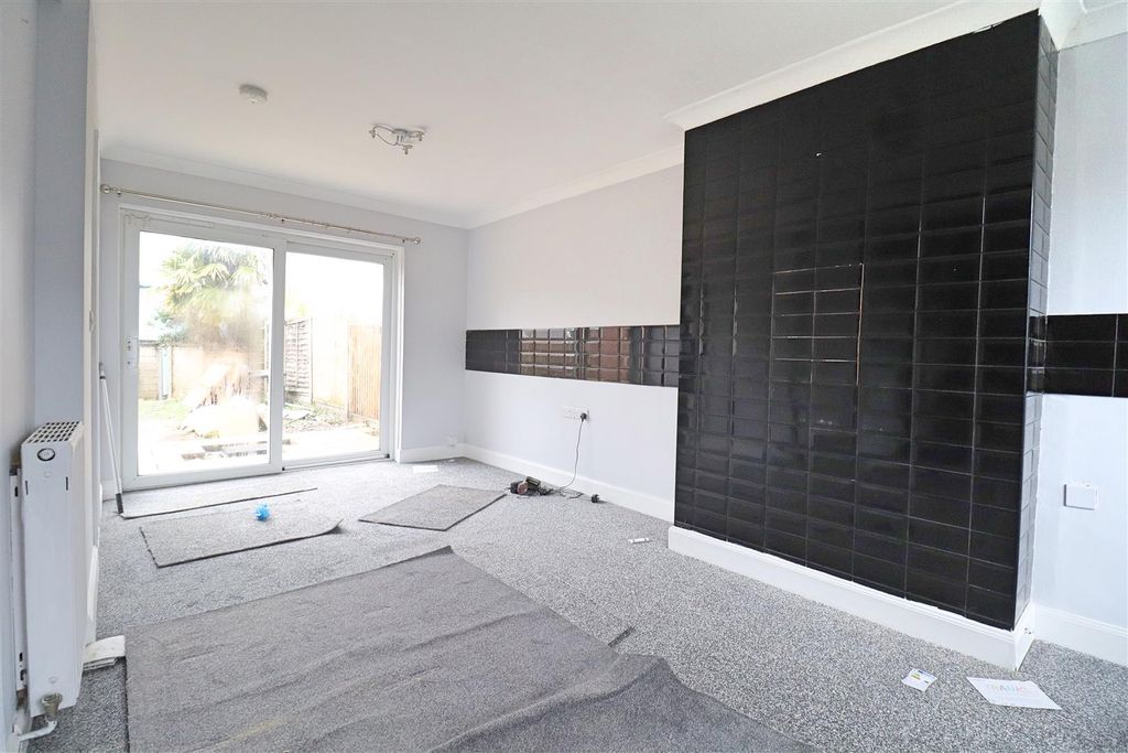 Property photo 2 of 10 Img_2398.Jpg