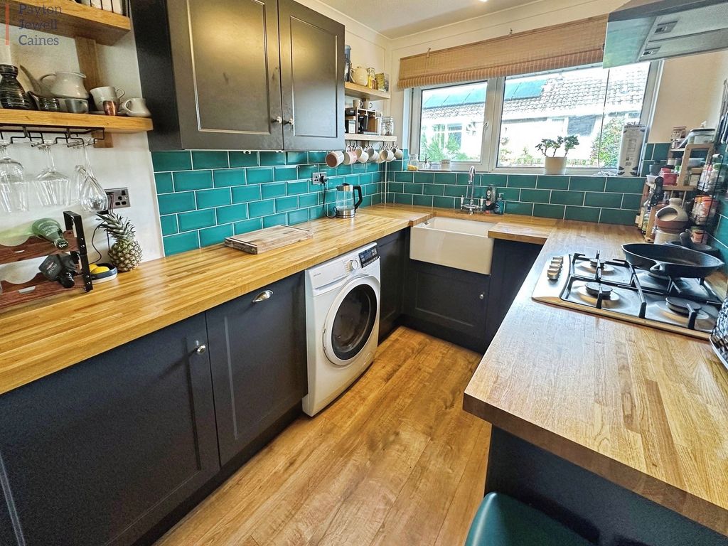 Property photo 2 of 14 Not Specified