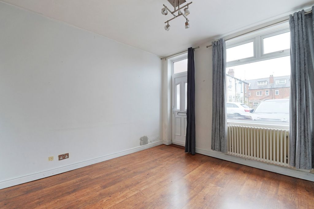 Property photo 2 of 24