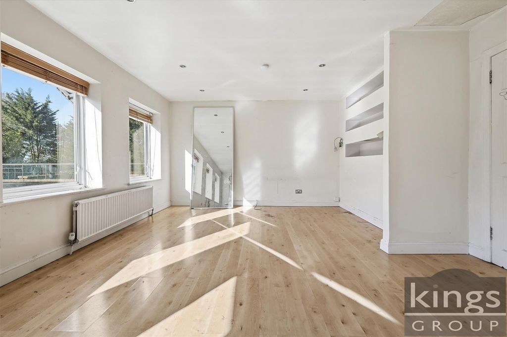 Additional image 28 of 6 bed detached house for saleHarlow Common, Harlow CM17