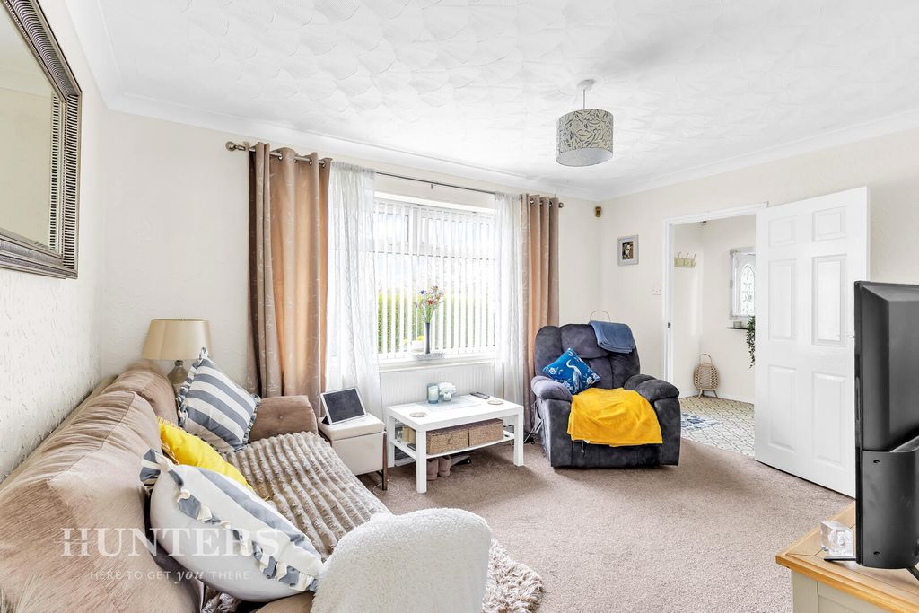 Property photo 3 of 24 Living Room