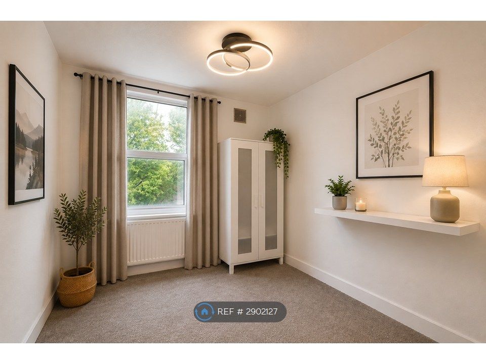 Property photo 3 of 25 1st Floor Front Bedroom - View 1