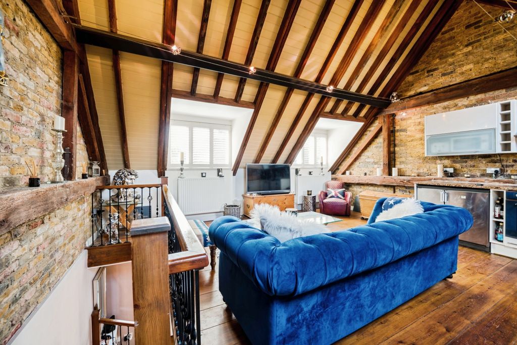 Property photo 3 of 31 Open Plan Living