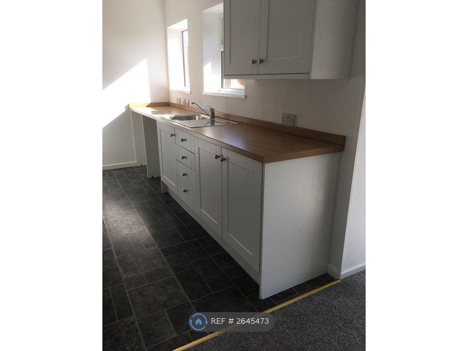 Property photo 2 of 13 Kitchen