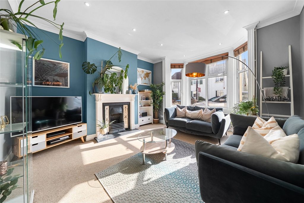 Property photo 3 of 23 Picture No. 07