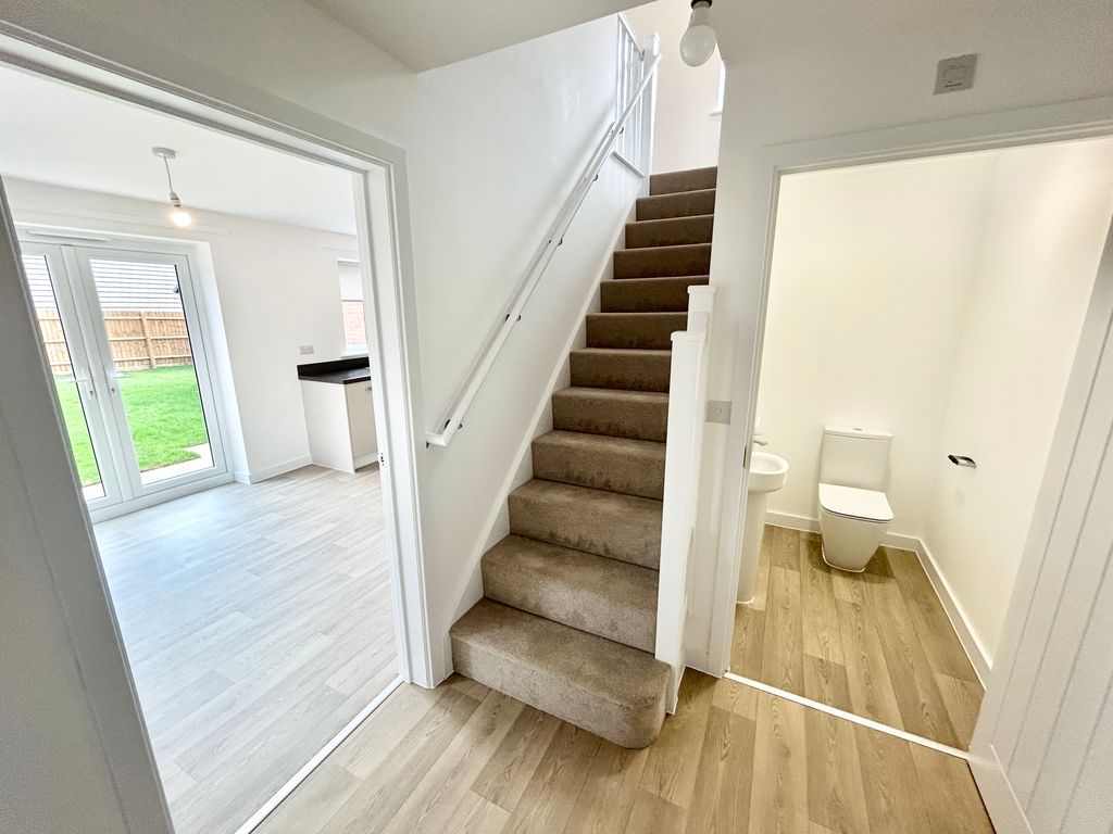 Property photo 3 of 27 Img_4563