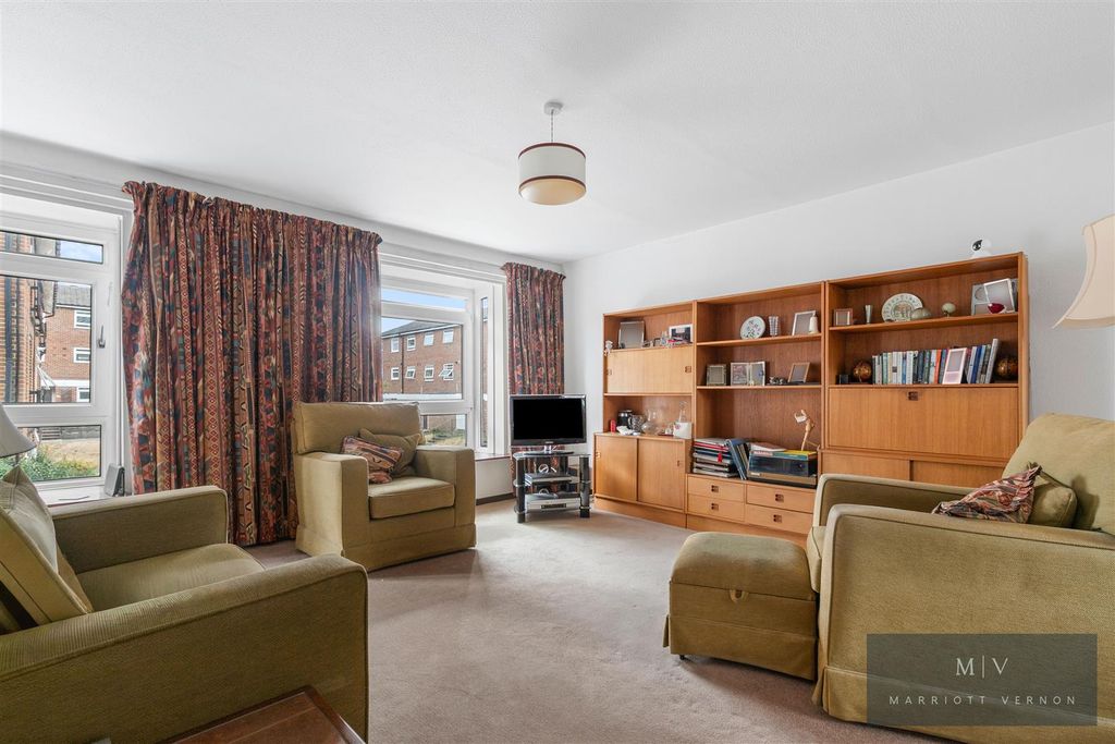 Property photo 2 of 11 Cotelands 9 MV-1.Jpg