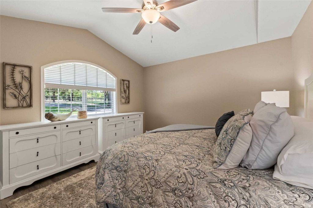Property photo 1 of 2 <Alttext/>