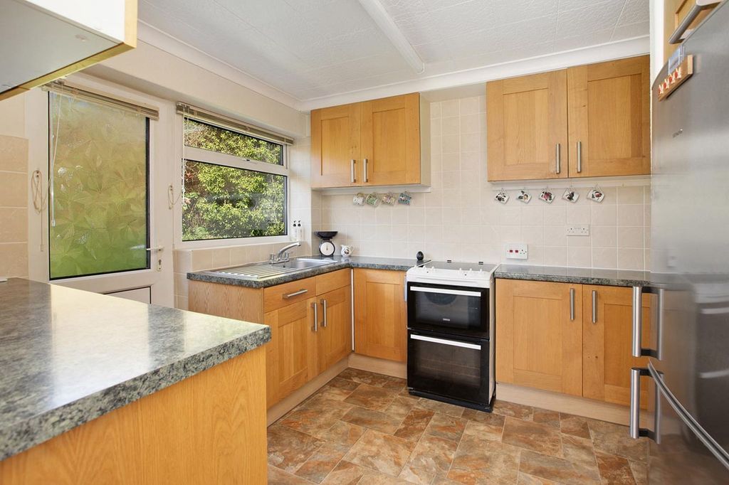 Property photo 3 of 25