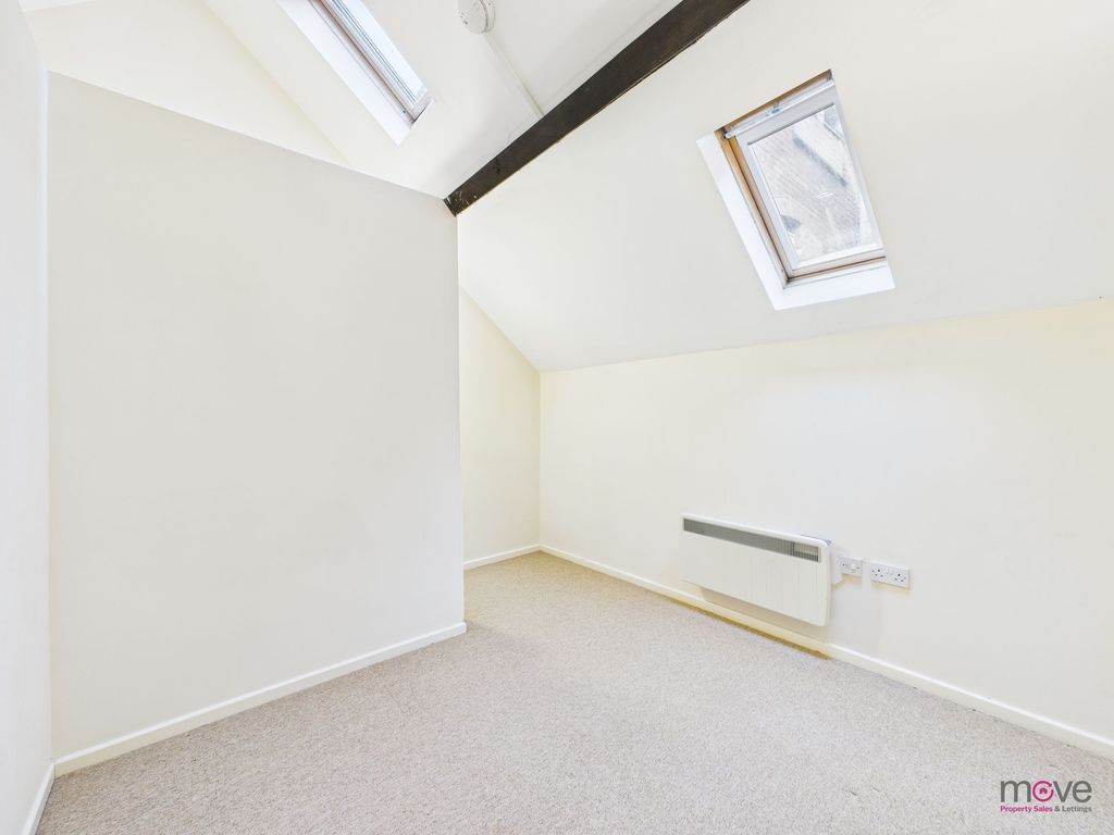 Property photo 3 of 6