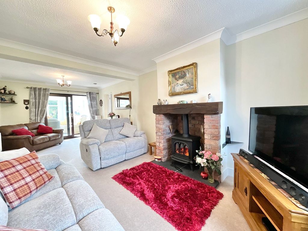 Property photo 3 of 41