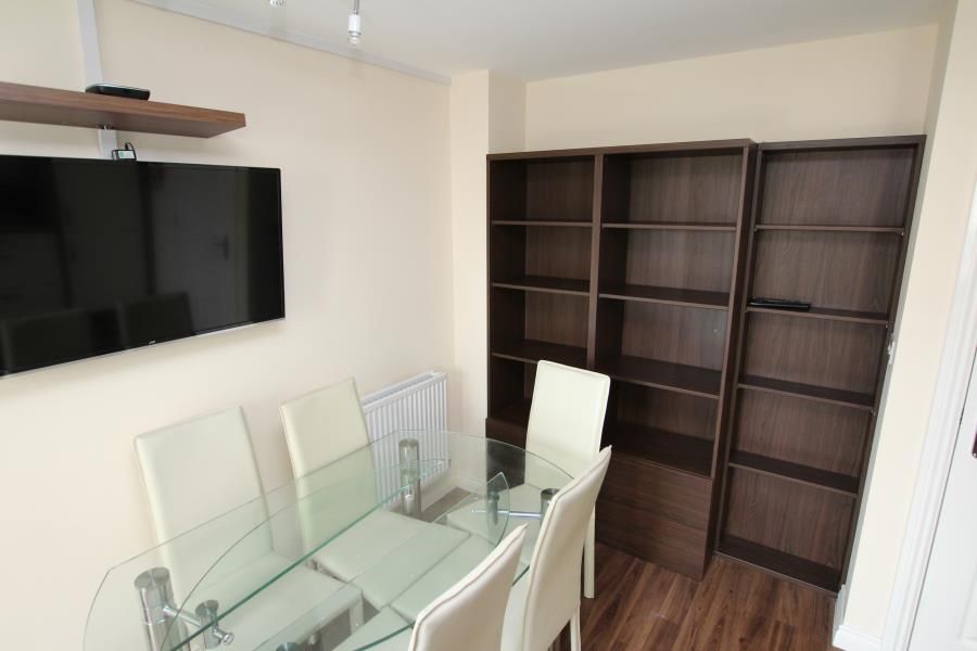 Property photo 3 of 12