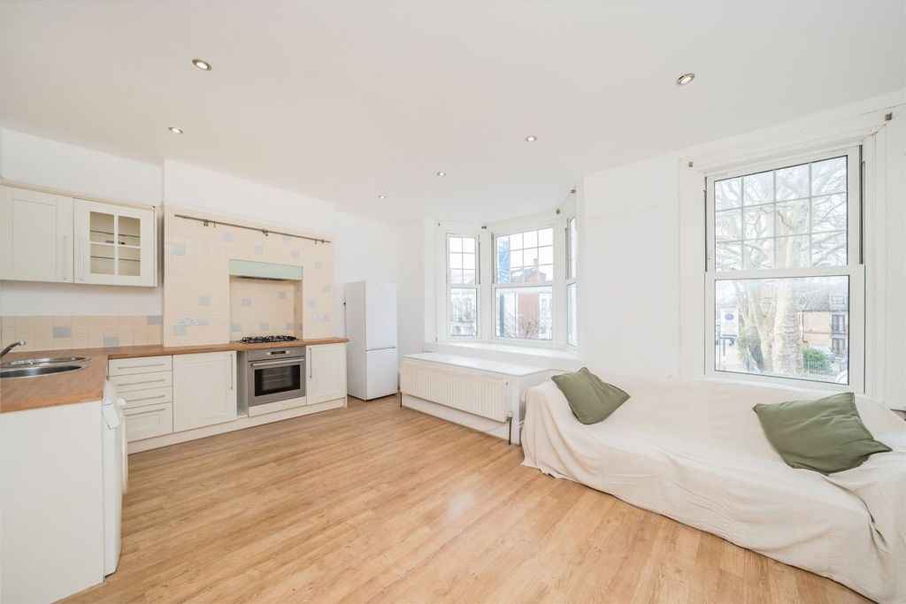 Property photo 1 of 4