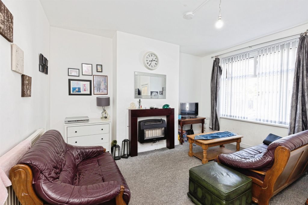 Property photo 2 of 14
