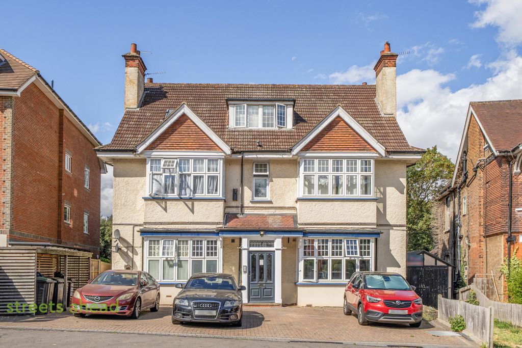 Property photo 2 of 9 6Aace0Db-038d-40E...