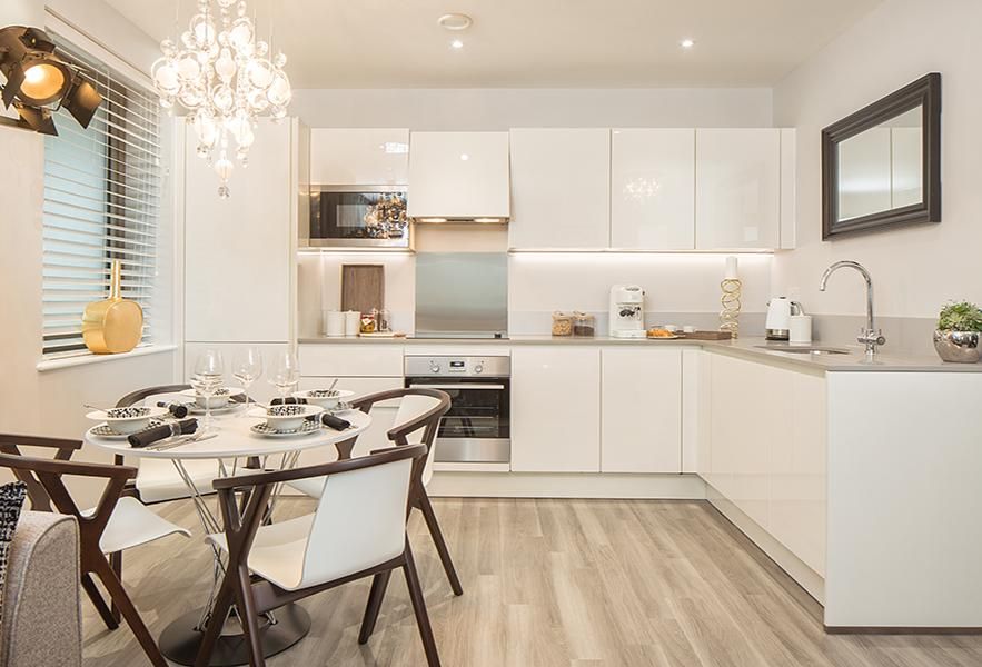 Property photo 3 of 6 d