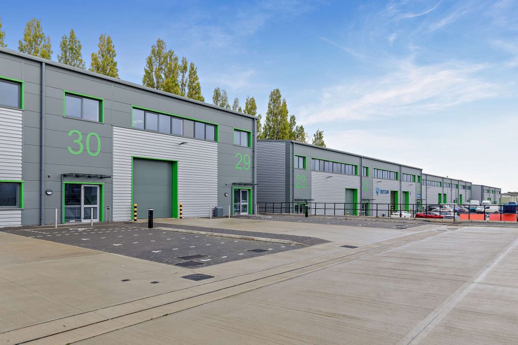 Property photo 2 of 11