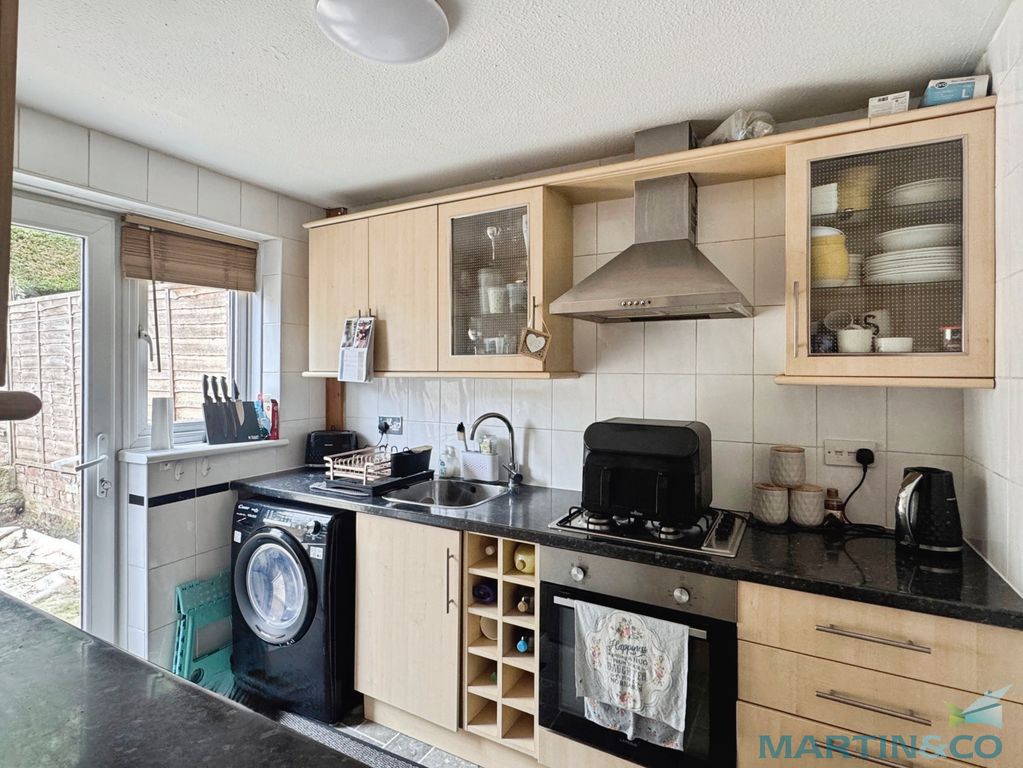 Property photo 2 of 14 0Ec96Ab2--46A9-8Ea0-A6B912D3654E-26518-00000E70424