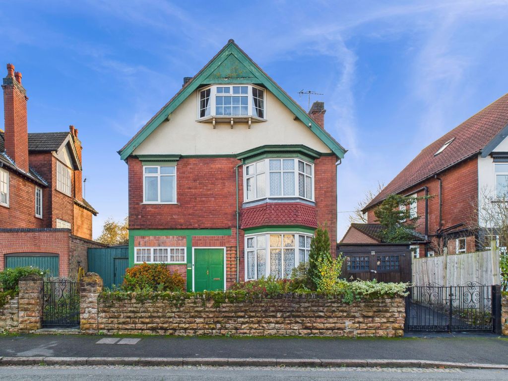 Property photo 1 of 28 Front