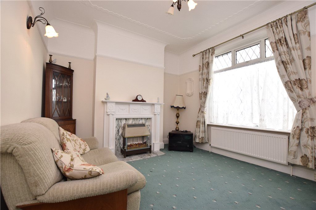 Property photo 2 of 10 Picture No. 12