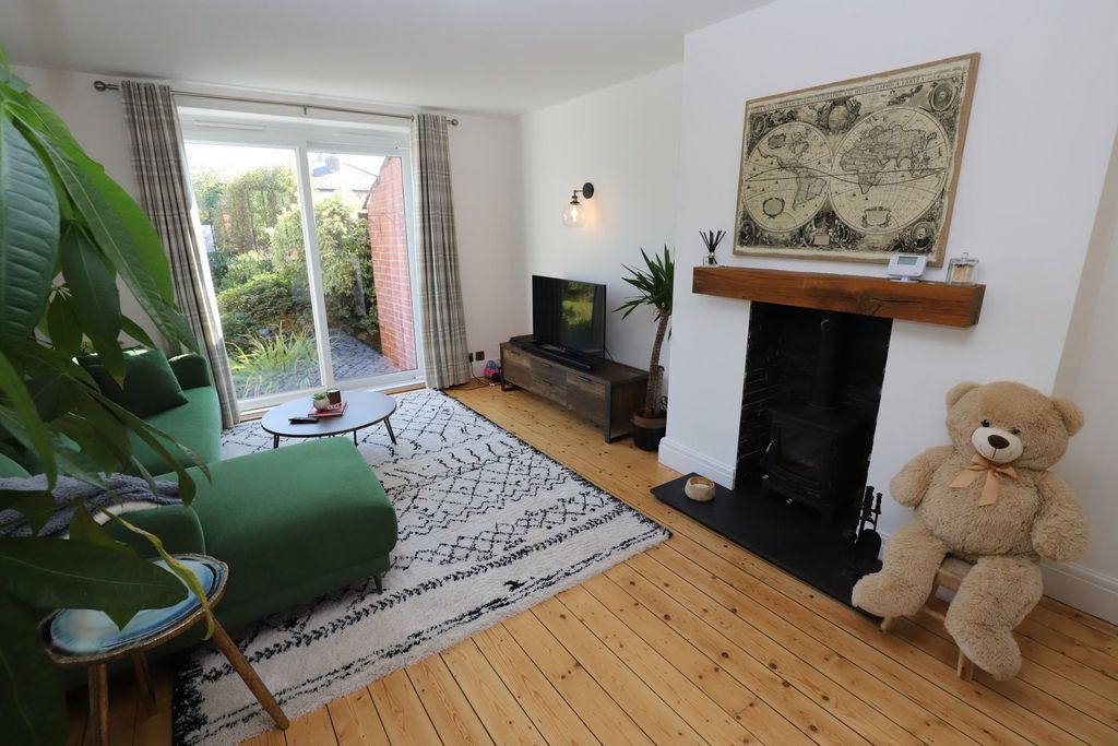 Property photo 2 of 30
