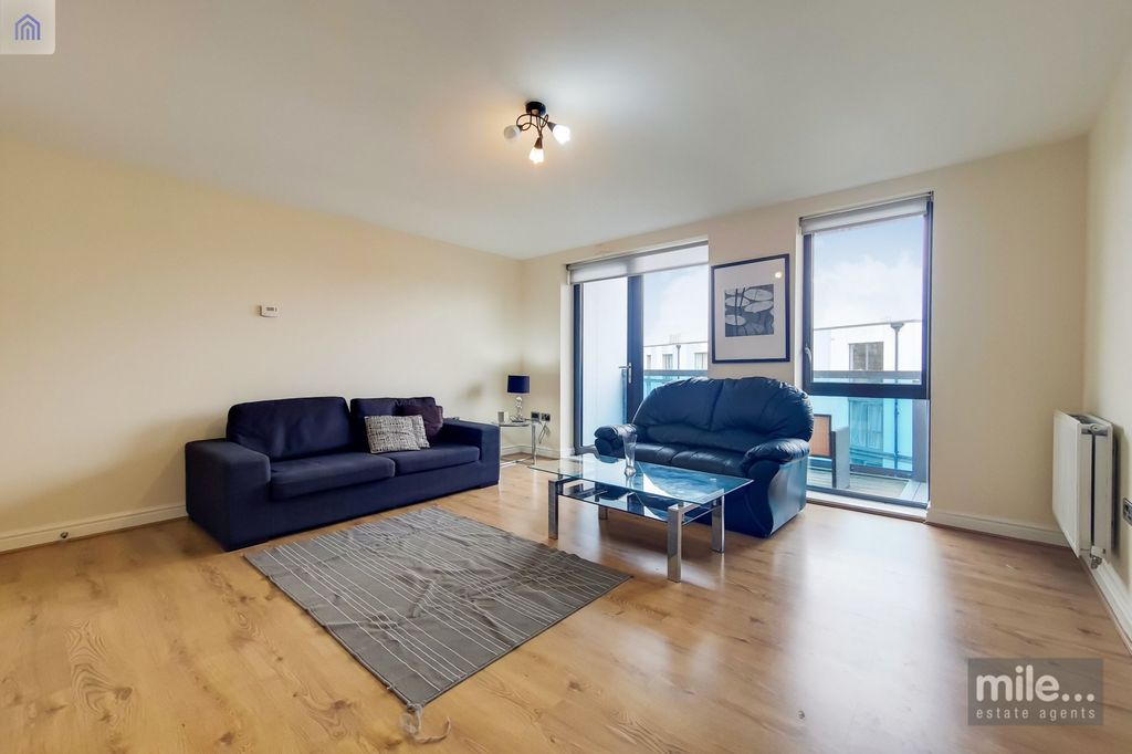 Property photo 3 of 11