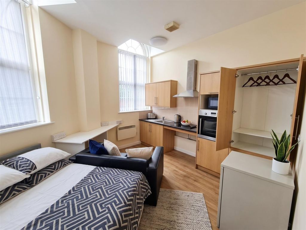 Property photo 1 of 5 5Dbecwiue0W46No-Qvxm3A.Jpg