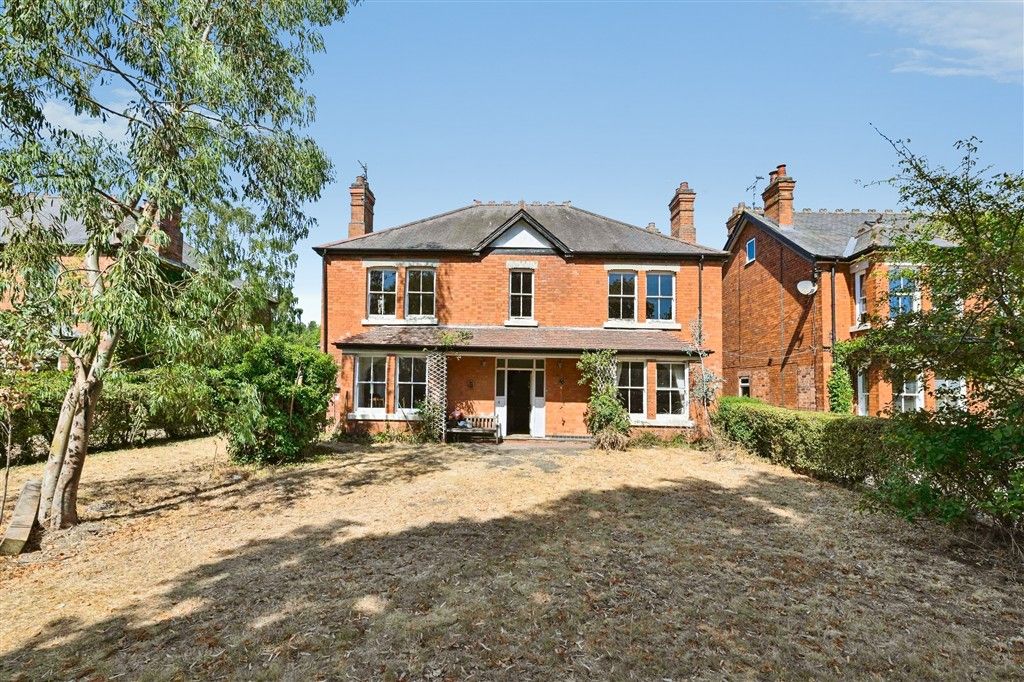Property photo 1 of 17