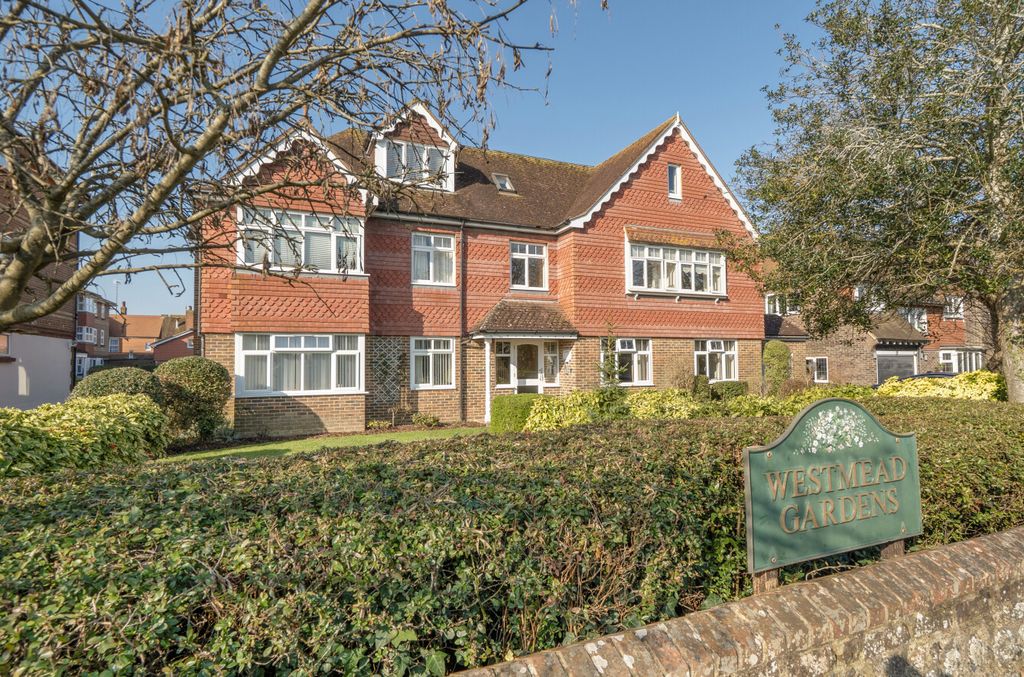 Property photo 1 of 18 1421063-17-69A803...