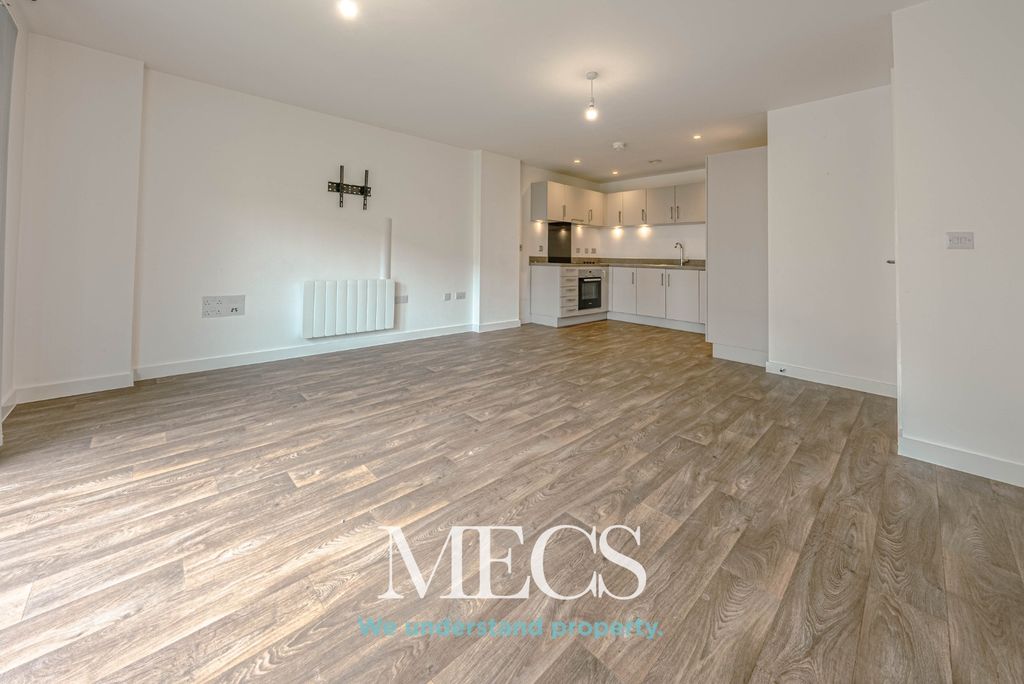 Property photo 2 of 9 3358384